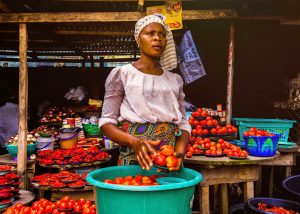 Scopri di più sull'articolo Consommation : en un an les prix des produits alimentaires ont plus augmenté à Douala qu’à Yaoundé